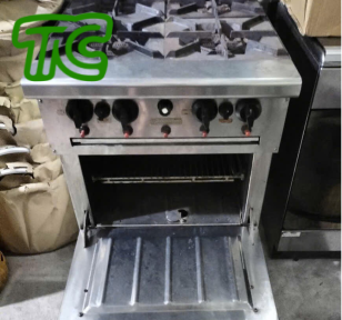 Bếp Âu 4 họng chân cao có lò nướng
